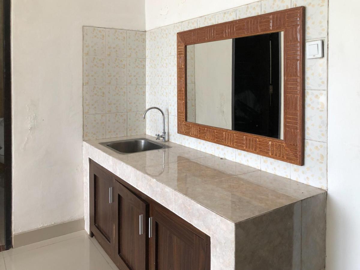 Reddoorz Plus Near Dreamland Beach Jimbaran Esterno foto