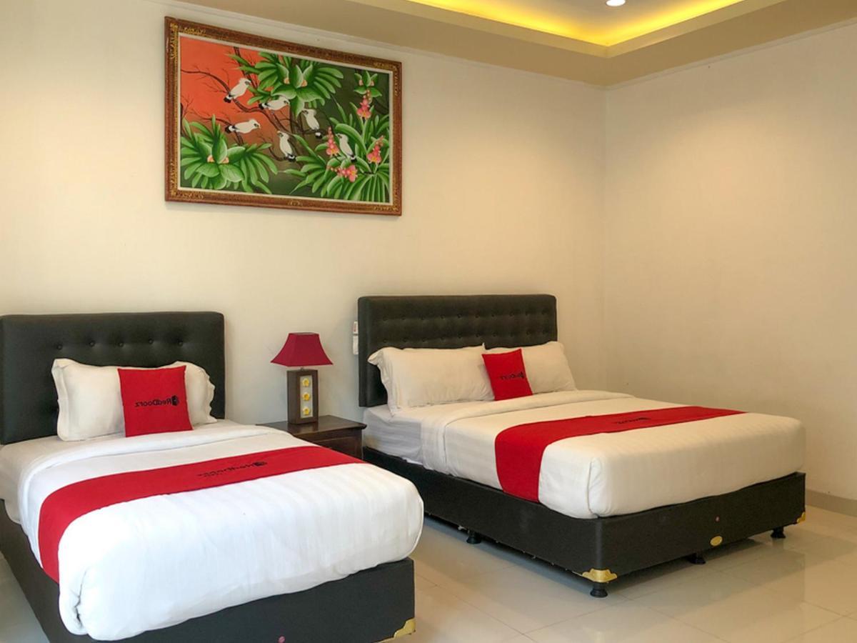 Reddoorz Plus Near Dreamland Beach Jimbaran Esterno foto