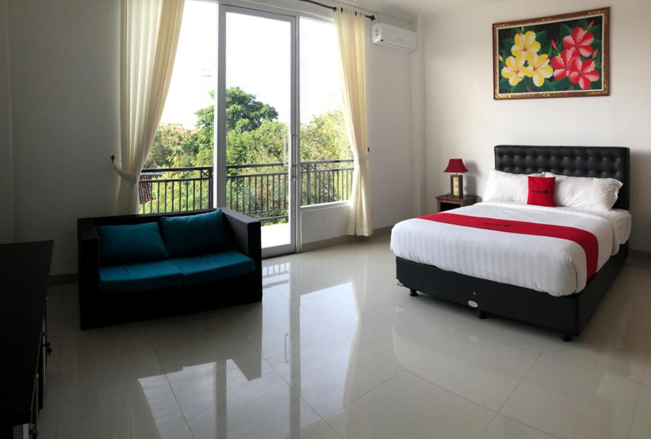 Reddoorz Plus Near Dreamland Beach Jimbaran Esterno foto