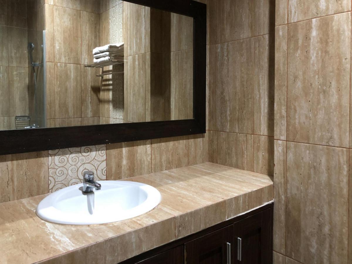 Reddoorz Plus Near Dreamland Beach Jimbaran Esterno foto