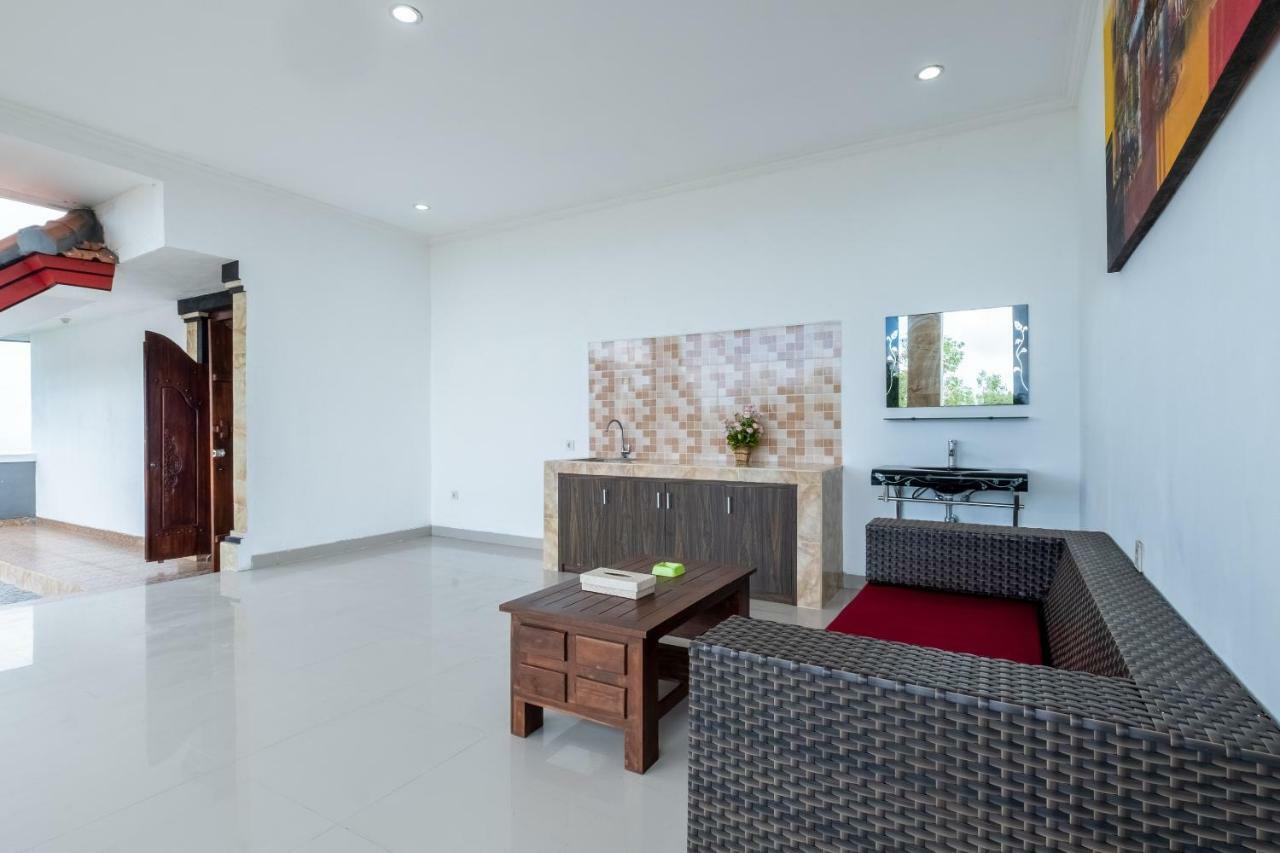 Reddoorz Plus Near Dreamland Beach Jimbaran Esterno foto