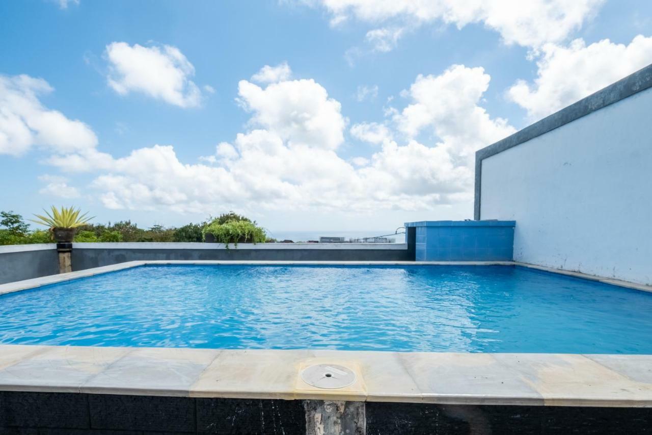 Reddoorz Plus Near Dreamland Beach Jimbaran Esterno foto